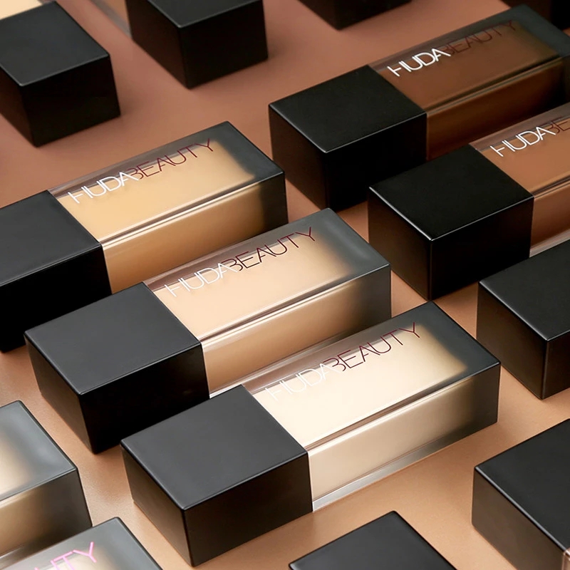 NUDE Flawless Liquid Foundatio - Beauty Huda Makeup recension och pris