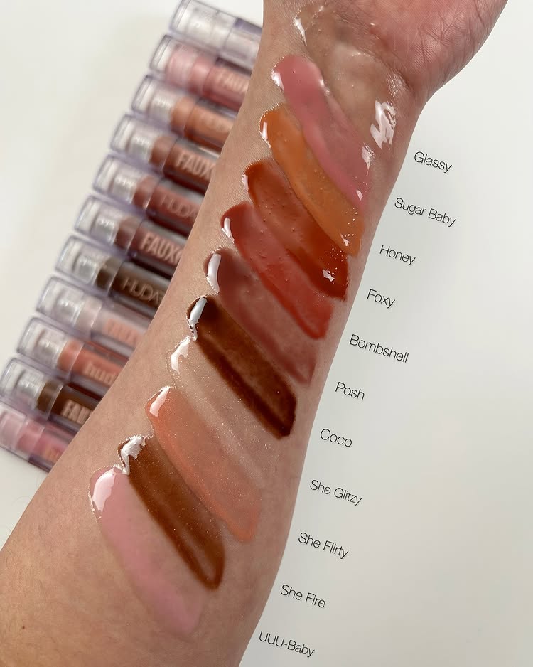 Hot Rare Lip Gloss Multicolor  - Huda Beauty Makeup Bag recension och pris