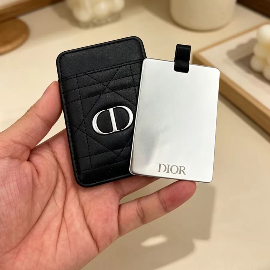 Dior Dior’s Bag Multi-function - Beauty Makeup Dior recension och pris